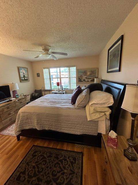 1951 SW Palm City Road #H, Stuart FL - photo 17 of 34