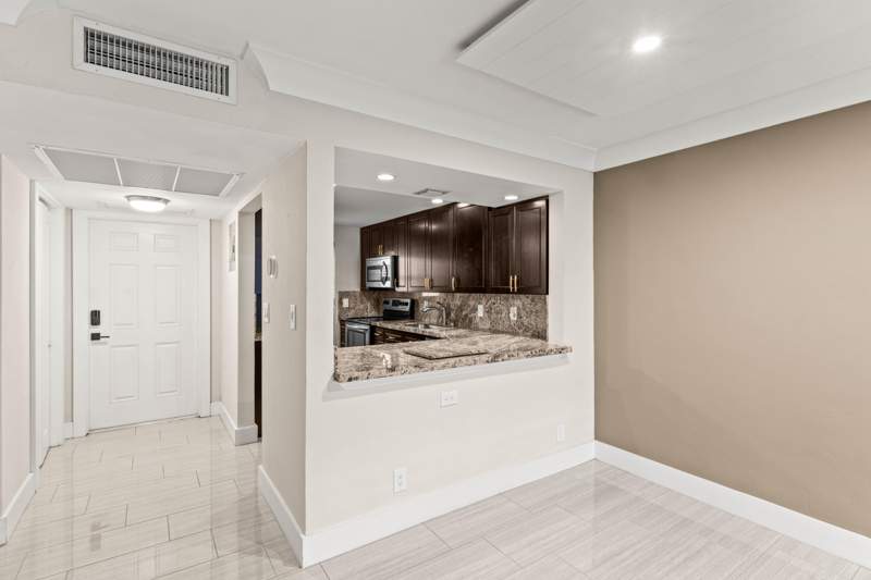2 bedroom Condominium at 4502 N Federal Highway #144e, Lighthouse Point Plaza Condo, Lighthouse Point — photo 5