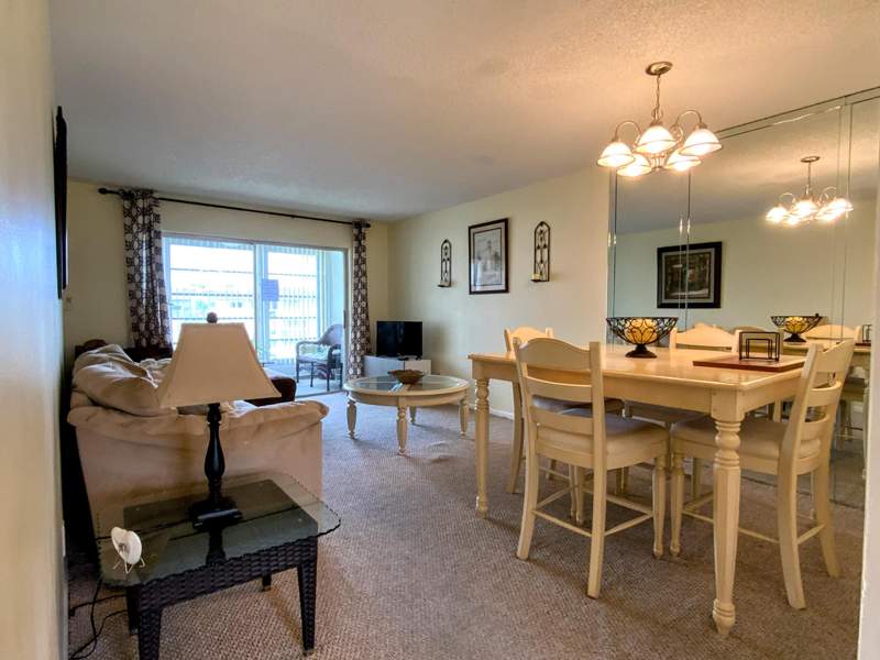 1 bedroom Condominium at 8901 Sunrise Lakes Boulevard #307, Sunrise Lakes 82 Condo, Sunrise — photo 4