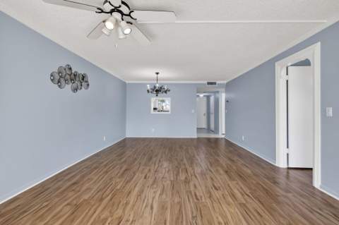 7770 Tahiti Lane #102, Lake Worth FL - photo 20 of 32