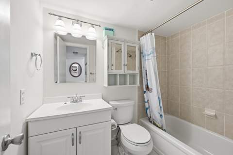 670 Tennis Club Drive #303, Fort Lauderdale FL - photo 9 of 27