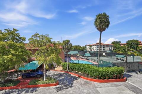 670 Tennis Club Drive #303, Fort Lauderdale FL - photo 15 of 27
