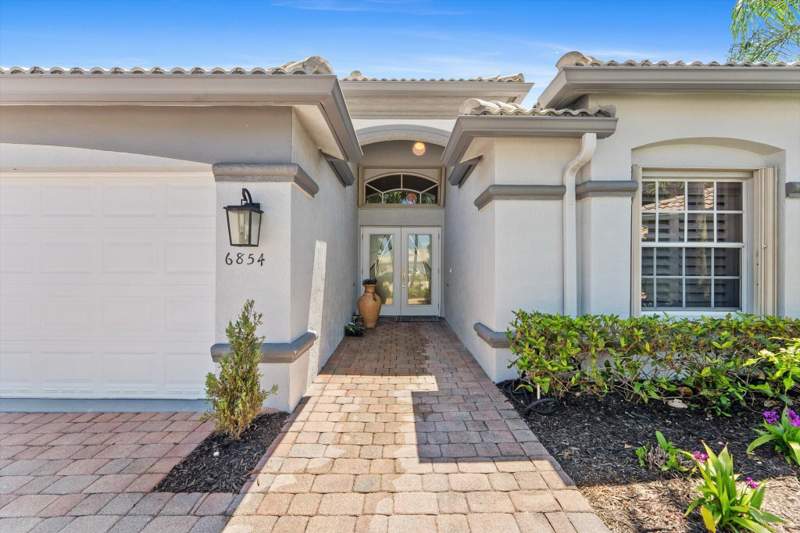 3 bedroom Single Family Residence at 6854 Rienzo Street, Bellaggio, Lake Worth — photo 4