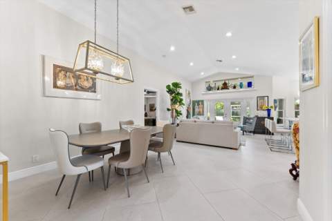 6854 Rienzo Street, Lake Worth FL - photo 7 of 47