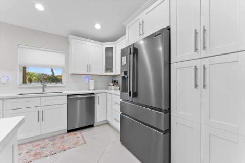 6854 Rienzo Street, Lake Worth FL - photo 13 of 47
