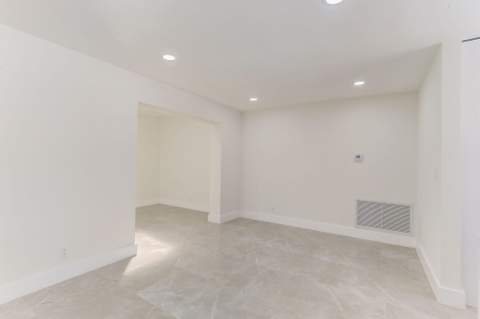 5591 NE 29th Avenue, Fort Lauderdale FL - photo 8 of 72