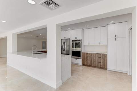 5591 NE 29th Avenue, Fort Lauderdale FL - photo 16 of 72
