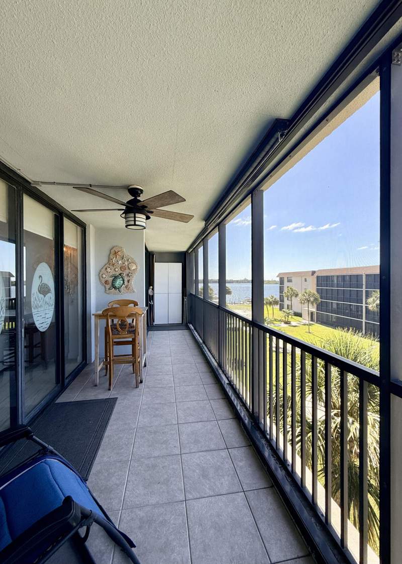2 bedroom Condominium at 2424 N Federal Highway #407, Inlet Harbor Club Condo, Boynton Beach — photo 3