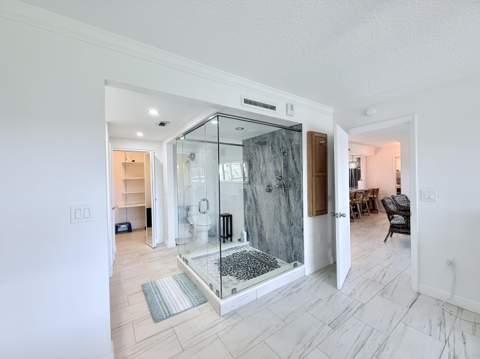2424 N Federal Highway #407, Boynton Beach FL - photo 11 of 25