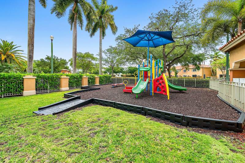3 bedroom Condominium at 2280 Anchor Court #2606, Villas At Harbor Isles Condo, Dania Beach — photo 3