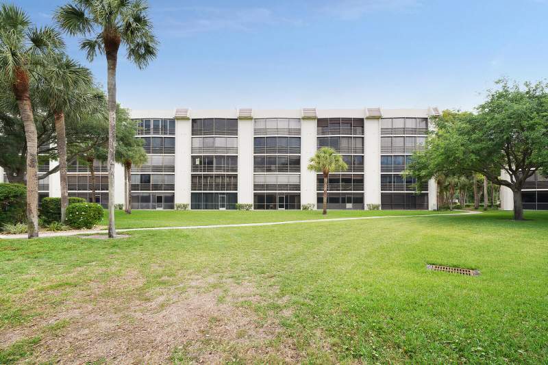 2 bedroom Condominium at 9220 SW 14th Street #3503, Patios Of Boca Barwood Condo, Boca Raton — photo 5