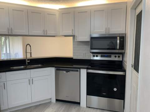 12 Via De Casas Sur #102, Boynton Beach FL - photo 7 of 18
