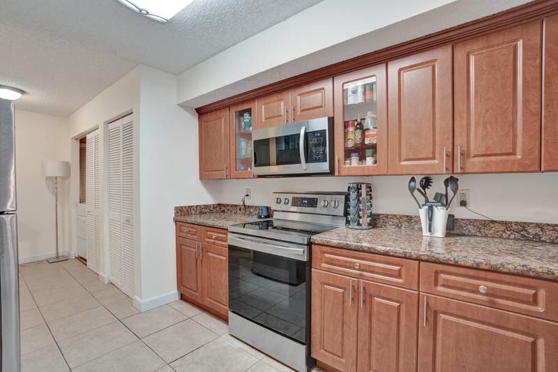 2 bedroom Condominium at 8266 NW 24th Street, Coral Springs Estate Townhomes, Coral Springs — photo 5