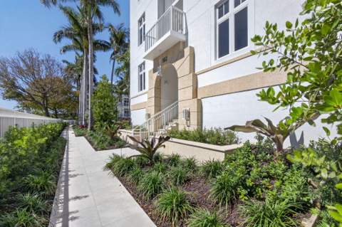 182 Lake Drive #5-301, Palm Beach Shores FL - photo 8 of 76