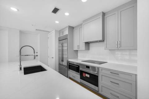 182 Lake Drive #5-301, Palm Beach Shores FL - photo 17 of 76