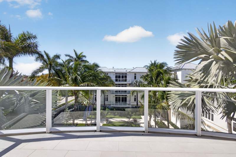 2 bedroom Condominium at 182 Lake Drive #5-301, Havn, Palm Beach Shores — photo 4