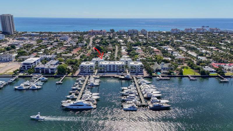 2 bedroom Condominium at 182 Lake Drive #5-301, Havn, Palm Beach Shores — photo 2