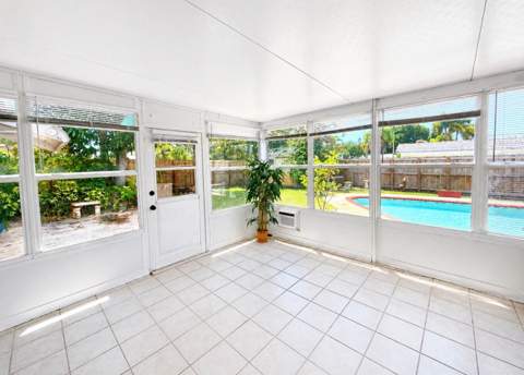 1014 SE 4th Court, Deerfield Beach FL - photo 12 of 12