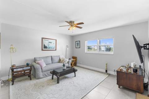 1212 SE 2nd Court #303, Fort Lauderdale FL - photo 21 of 30
