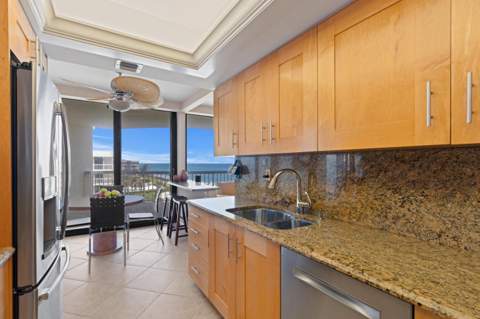3300 S Ocean Boulevard #504s, Palm Beach FL - photo 13 of 23