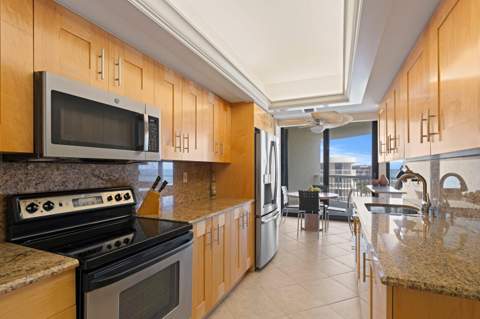 3300 S Ocean Boulevard #504s, Palm Beach FL - photo 14 of 23