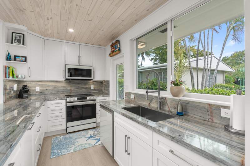 2 bedroom Single Family Residence at 3211 SE 11th Street #3e, Pompano Surf Club Co-Op, Pompano Beach — photo 3
