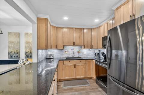 1502 S Lakeside Drive #214, Lake Worth Beach FL - photo 10 of 57
