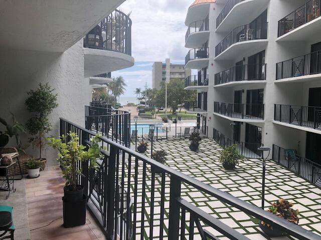 2 bedroom Condominium at 2029 N Ocean Boulevard #209, Tradewinds By The Sea Condo, Fort Lauderdale — photo 5