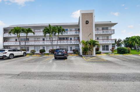 202 Wellington D, West Palm Beach FL - photo 19 of 38