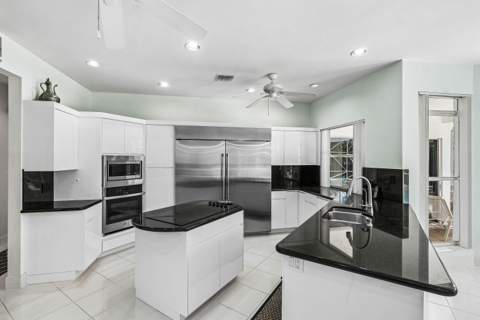 7173 Montrico Drive, Boca Raton FL - photo 17 of 59