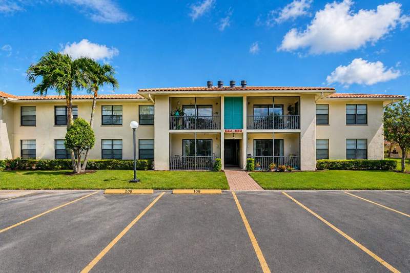 2 bedroom Condominium at 9960 Pineapple Tree Drive #109, Bent Tree Gardens West, Boynton Beach — photo 4