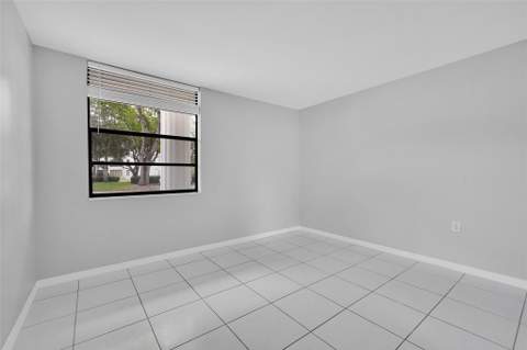 1713 Whitehall Drive #103, Davie FL - photo 11 of 28