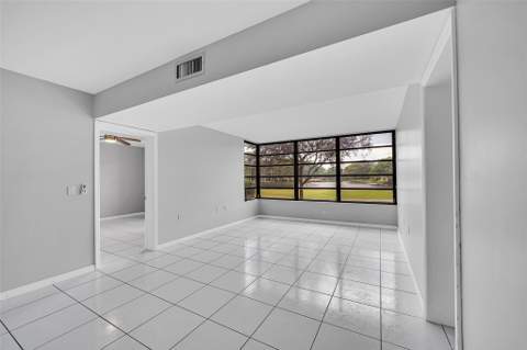 1713 Whitehall Drive #103, Davie FL - photo 17 of 28