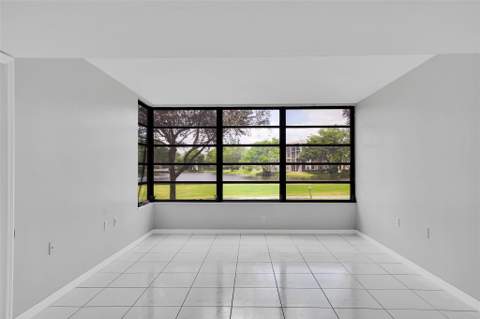 1713 Whitehall Drive #103, Davie FL - photo 20 of 28