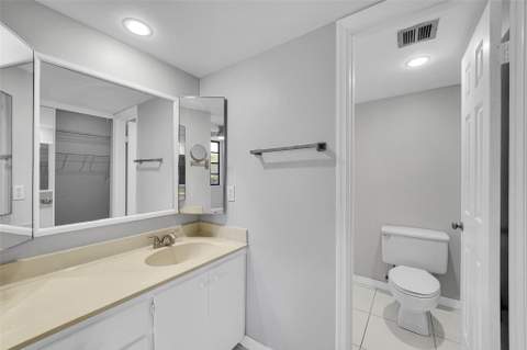 1713 Whitehall Drive #103, Davie FL - photo 24 of 28
