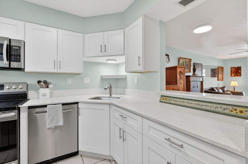 2 bedroom Condominium at 1176 Bayshore Drive #205, Colonnades Condominium No 3, Fort Pierce — photo 5
