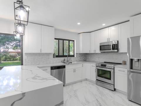 4190 SW 4th Street, Plantation FL - photo 7 of 33