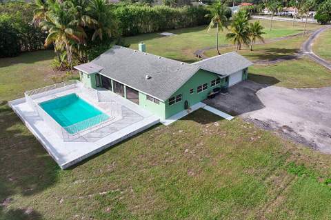 4656 Lillian Avenue, Palm Beach Gardens FL - photo 7 of 28