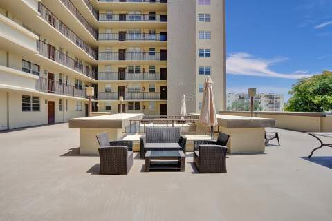 1811 Jefferson Street #404, Hollywood FL - photo 22 of 26