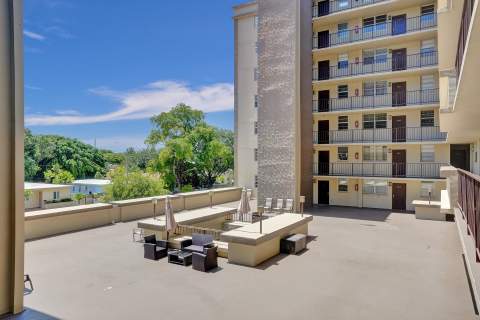 1811 Jefferson Street #404, Hollywood FL - photo 21 of 26