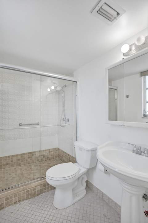 1811 Jefferson Street #404, Hollywood FL - photo 15 of 26