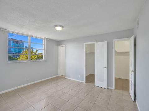 1811 Jefferson Street #404, Hollywood FL - photo 8 of 26