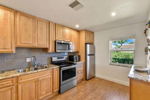 5800 Fernley Dr W #64, West Palm Beach FL - photo 8 of 42