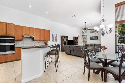 4972 Forest Dale Drive, Lake Worth FL - photo 7 of 30