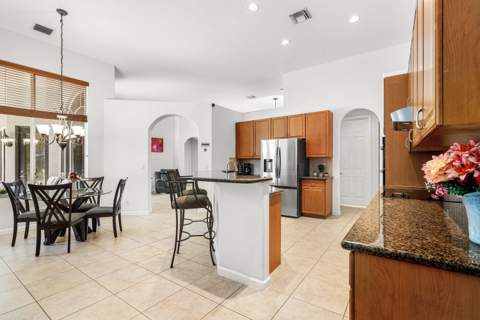 4972 Forest Dale Drive, Lake Worth FL - photo 12 of 30