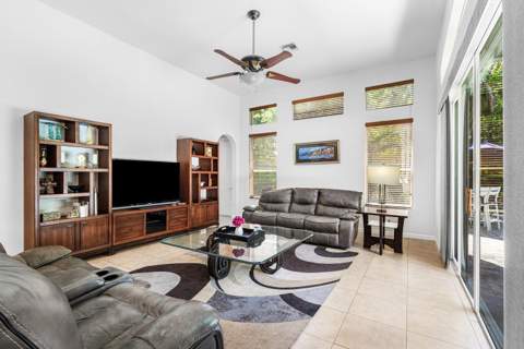 4972 Forest Dale Drive, Lake Worth FL - photo 13 of 30