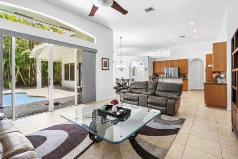 4972 Forest Dale Drive, Lake Worth FL - photo 15 of 30