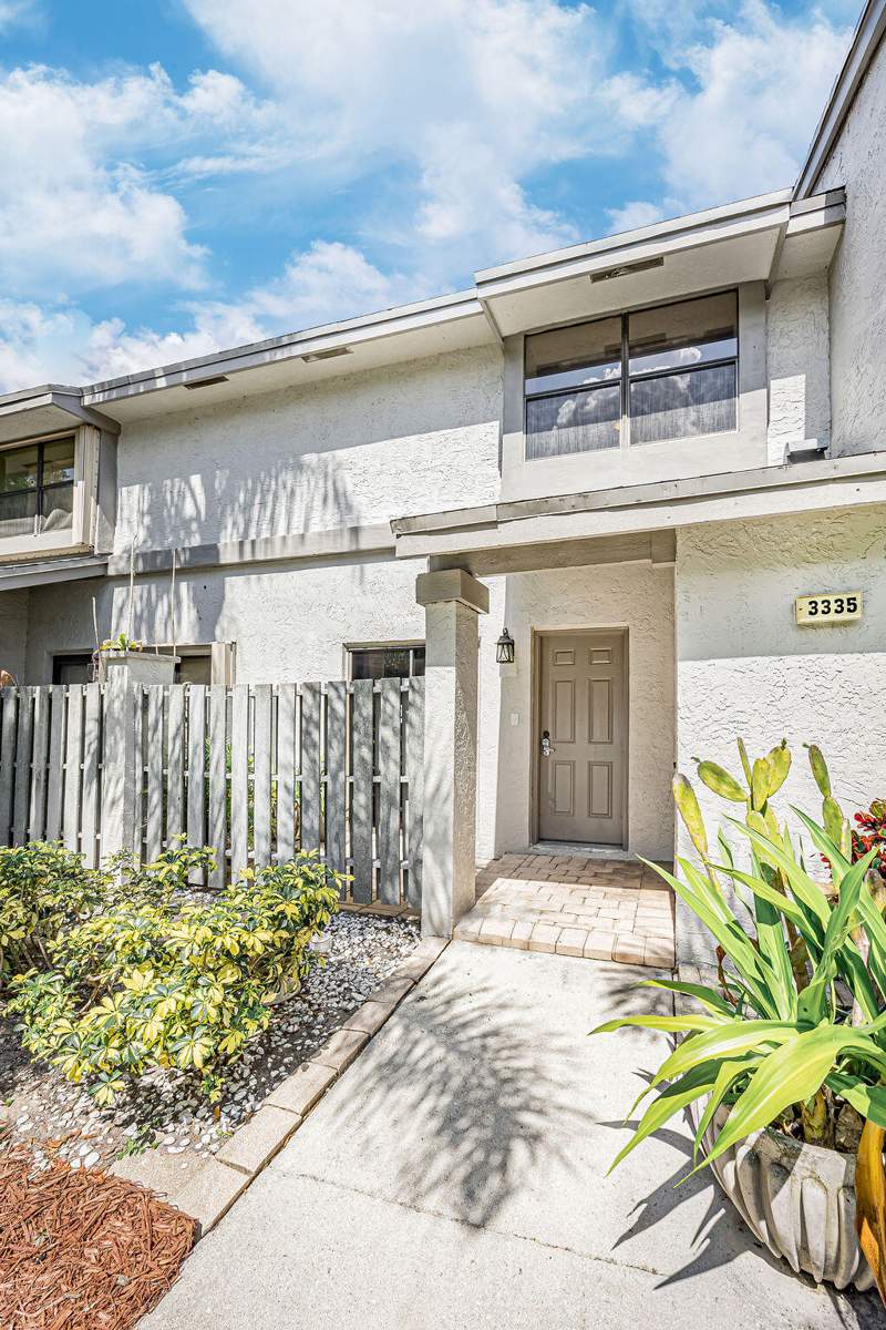 2 bedroom Townhouse at 3335 Carambola Circle, Golden Raintree Iv-B Condo, Coconut Creek — photo 3