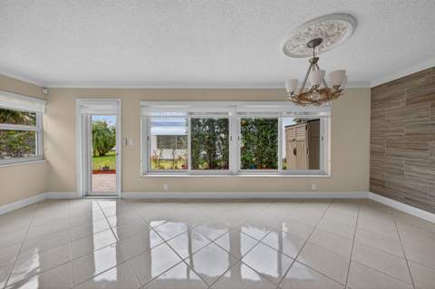 391 Leisure Boulevard, Pompano Beach FL - photo 15 of 76