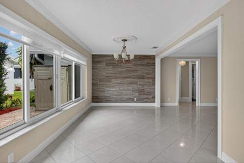 391 Leisure Boulevard, Pompano Beach FL - photo 17 of 76
